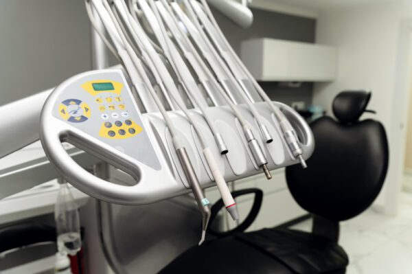 Korzyści z zastosowania kompresora bezolejowego w praktyce stomatologicznej